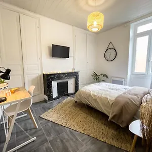 https://studio-confort-proche-centre-ville-gare.hotels-rhonealpes.com